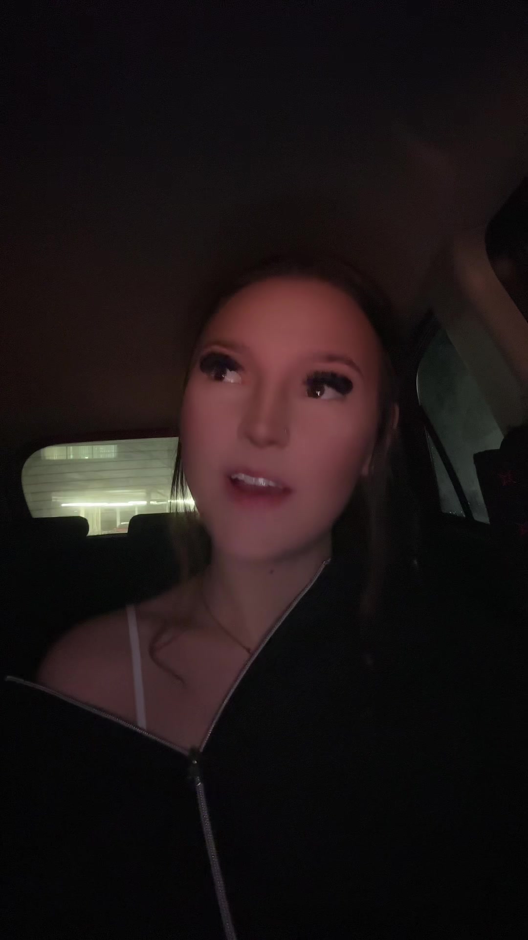 @Ella🍎