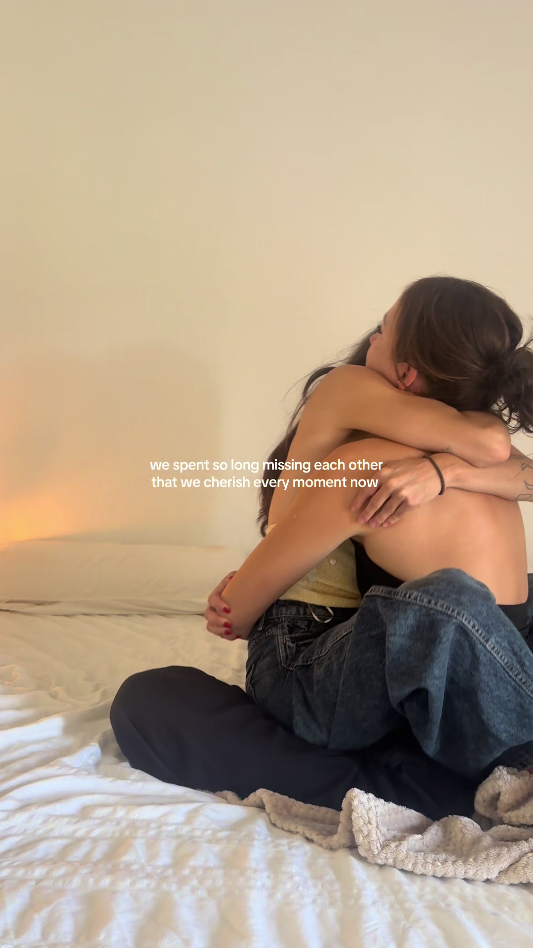 @Carrie & Anaïs