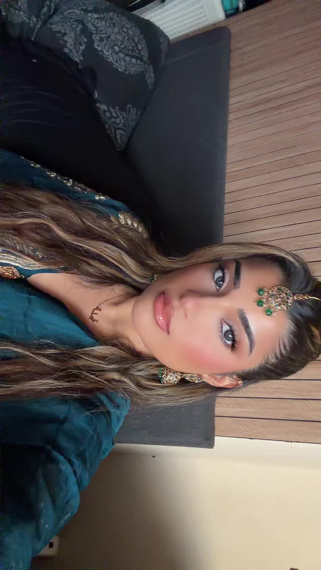 @Amna🐬