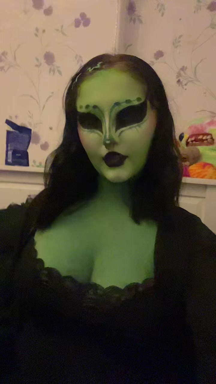@alexiislost