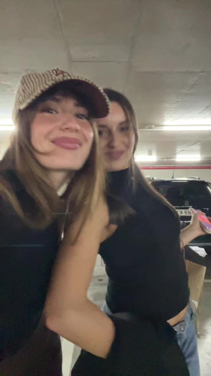 @Elisa