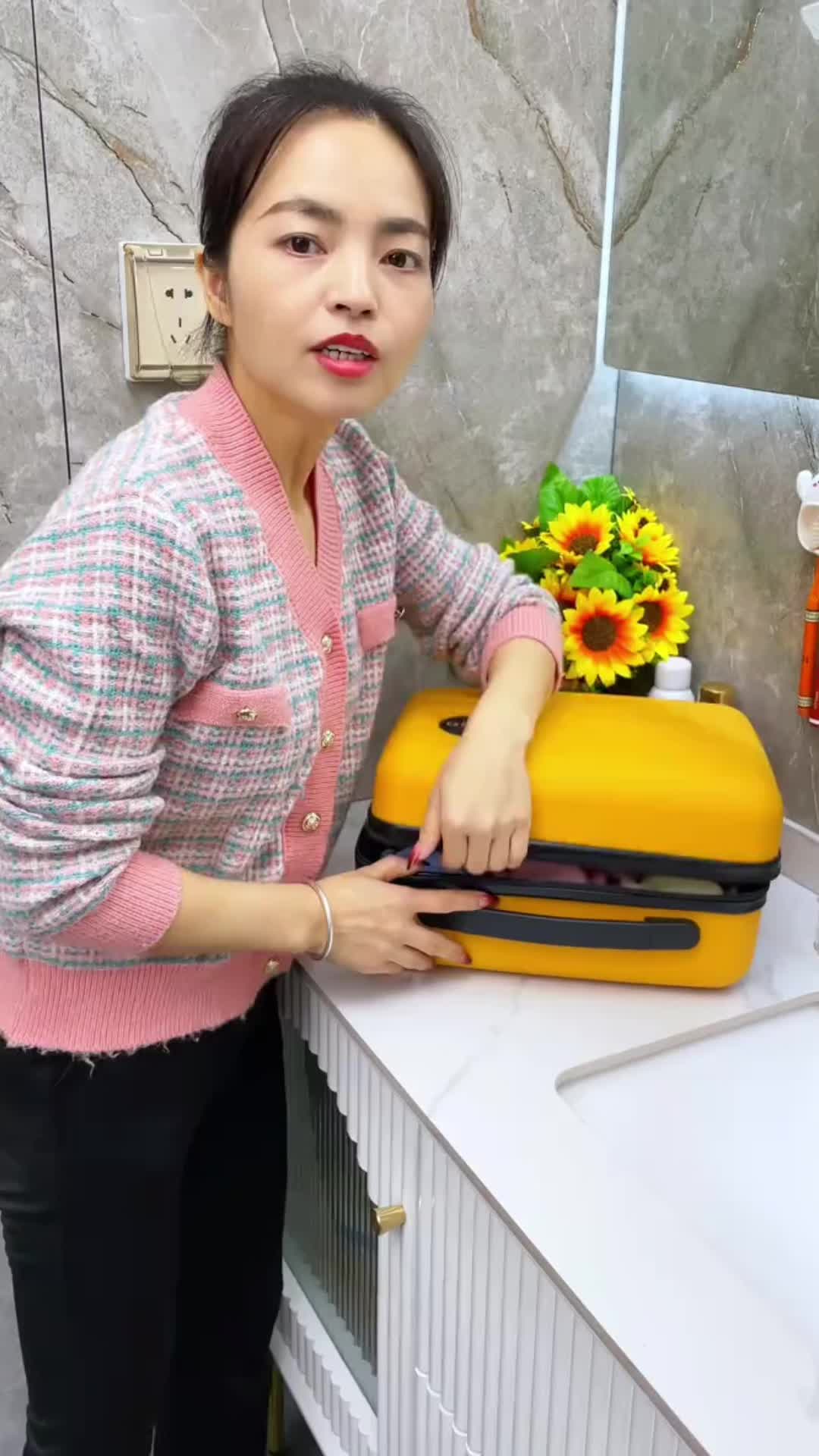 @alicenewworld_uk