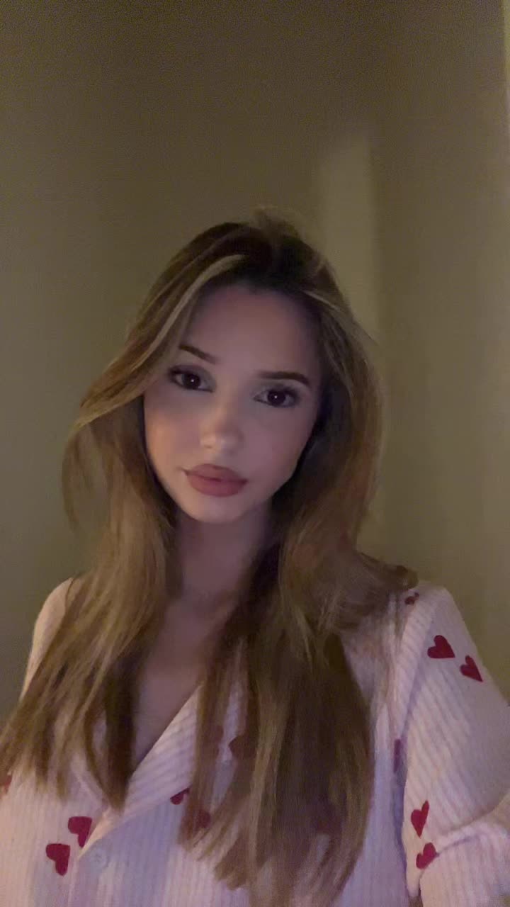 @𝓒𝓪𝓶𝓮𝓻𝓸𝓷