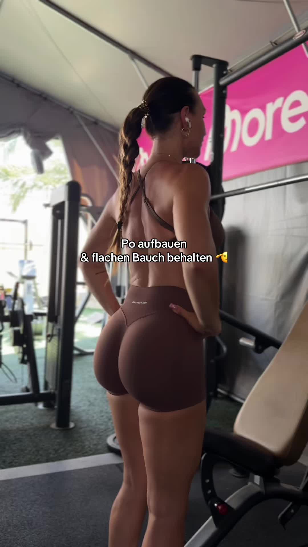 @Eva | Fitness & Lip&ouml;dem