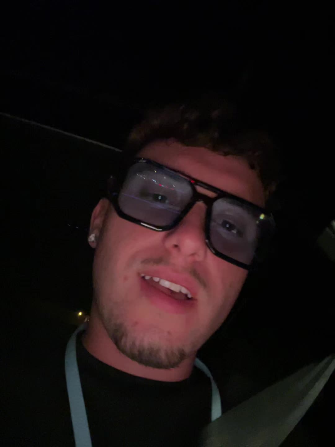 @Adr01an