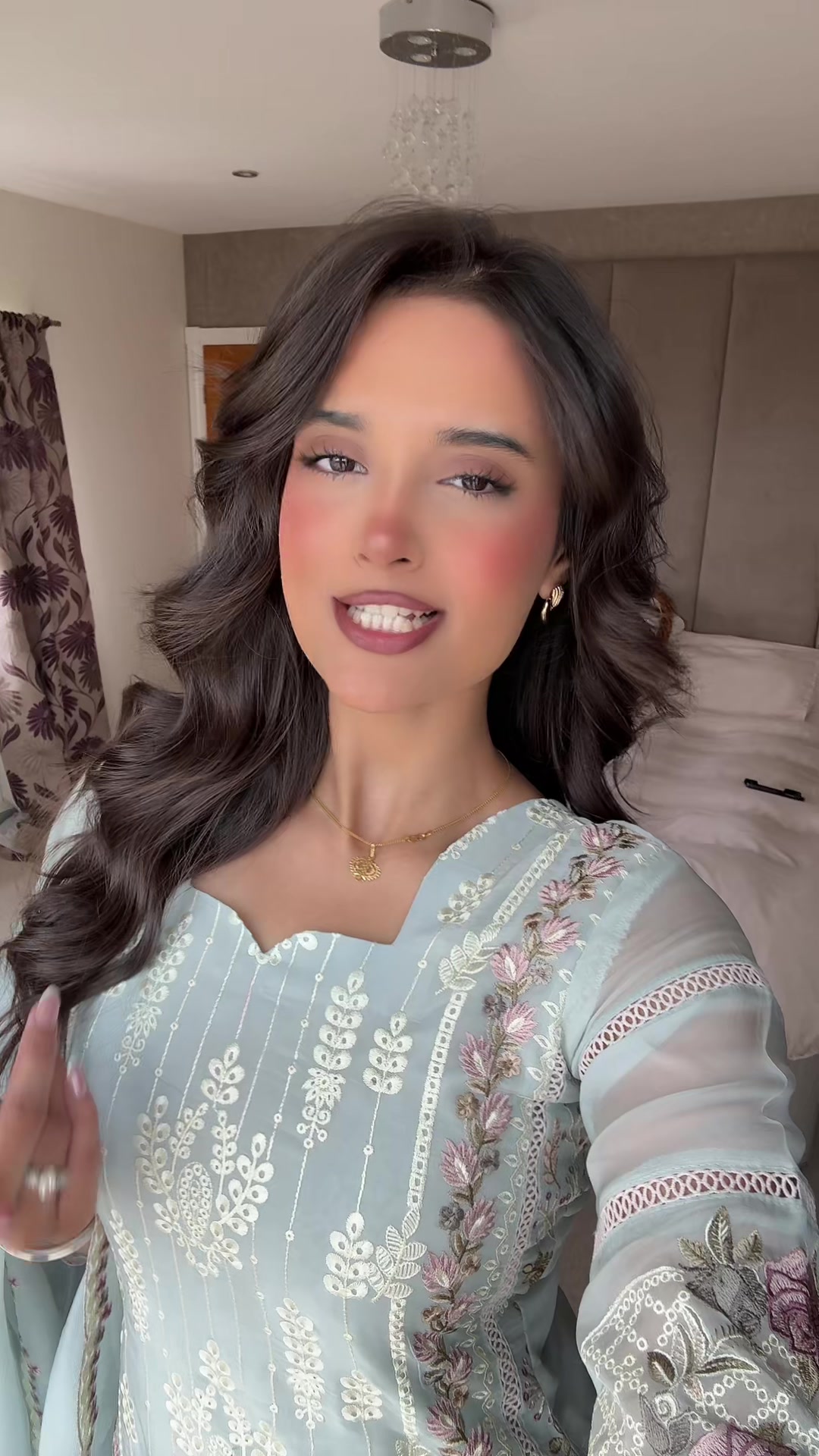 @_ishikadhaliwal_