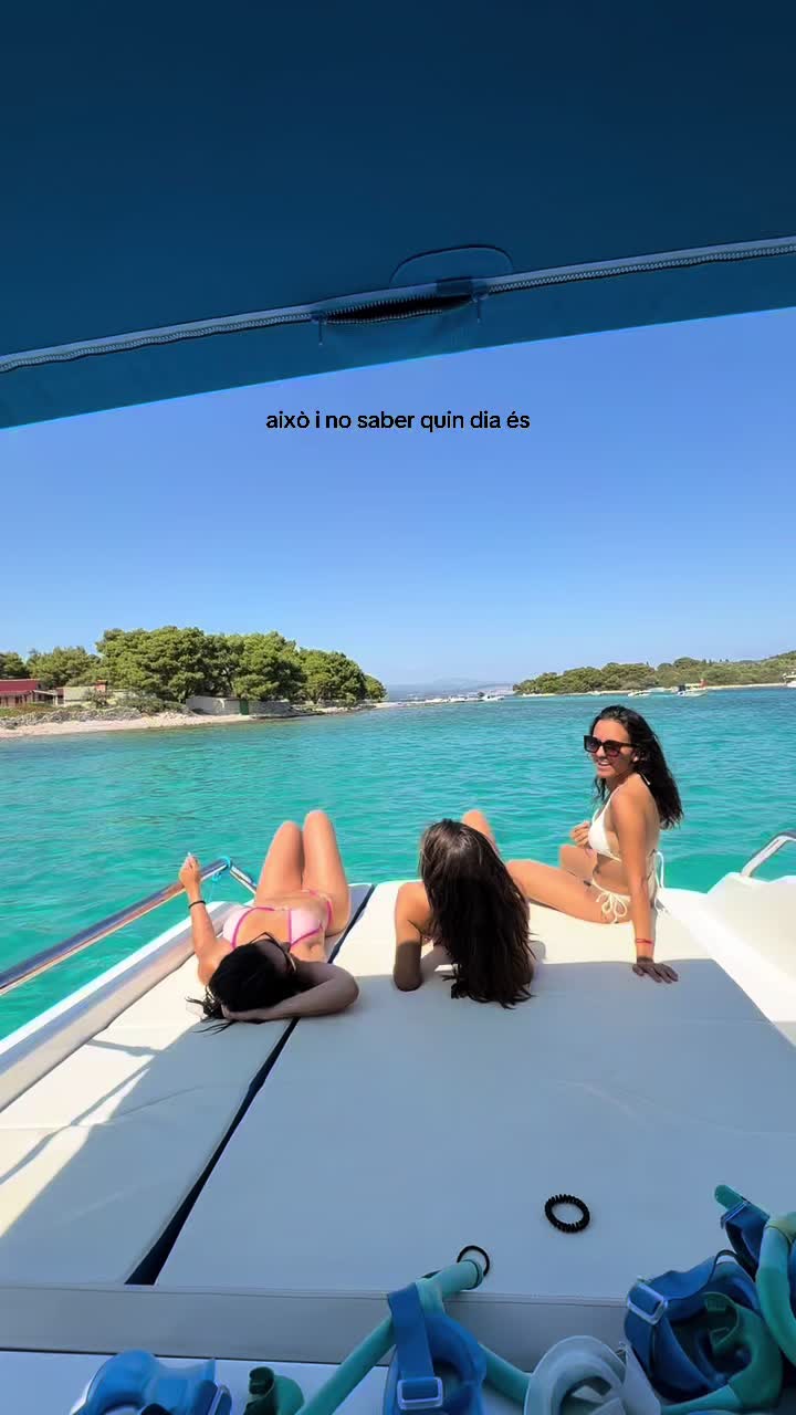 @julia