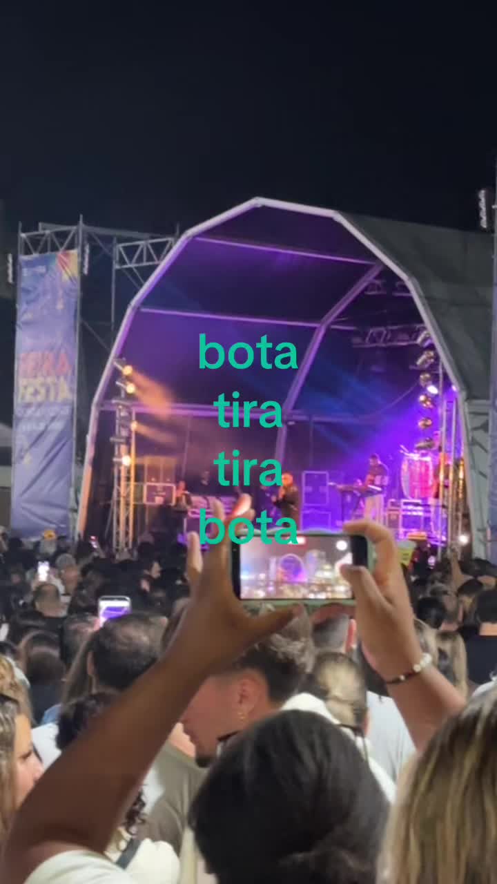 @￴
