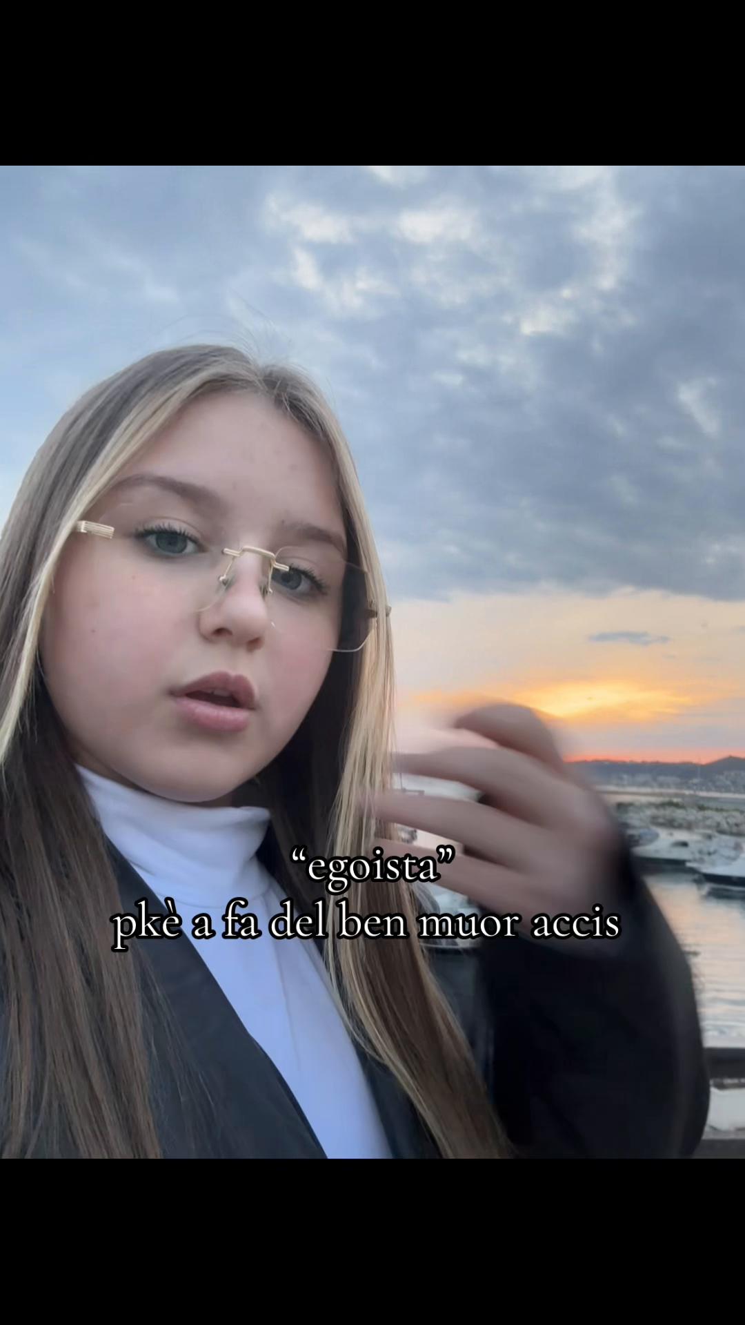 @๐_๐๐ฐ