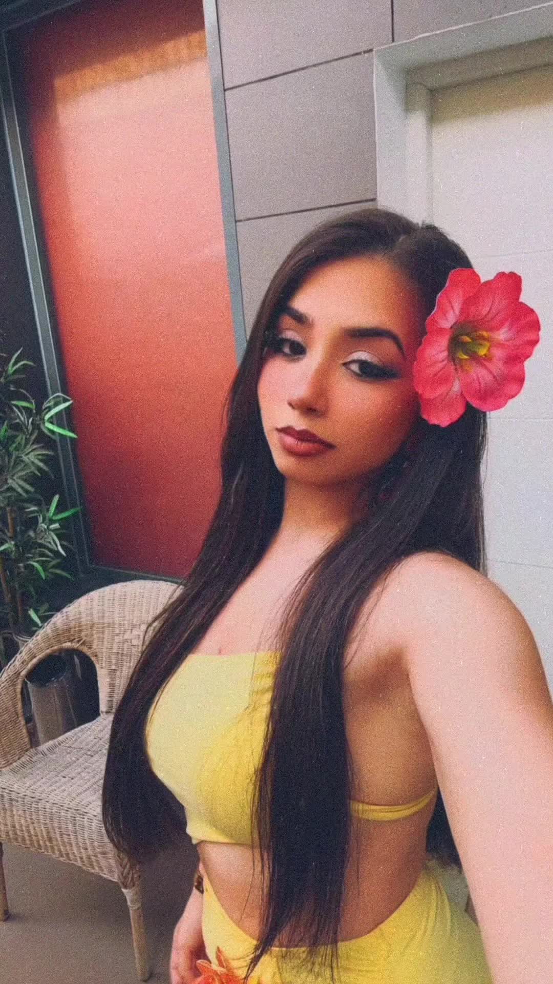 @Alegría Flores🥀.