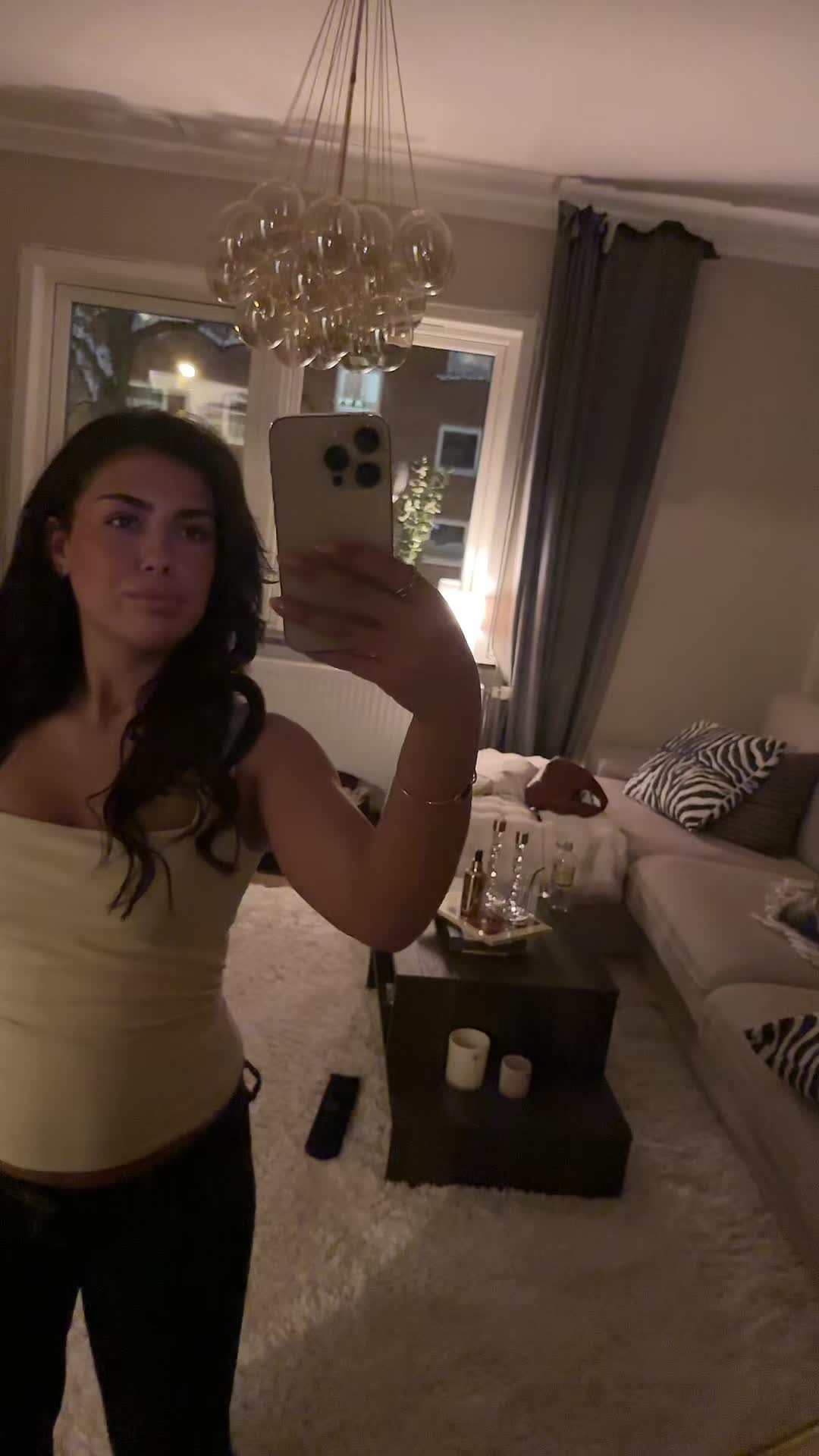 @ellaayyad 🥂