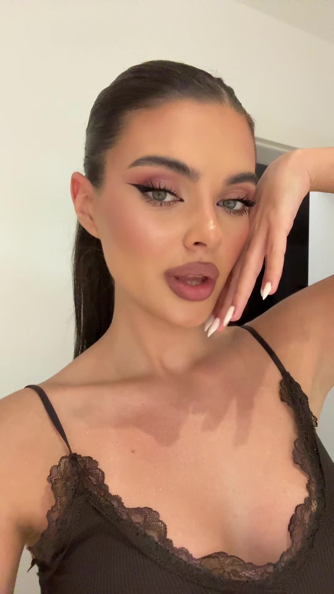 @ioannnaaaa__