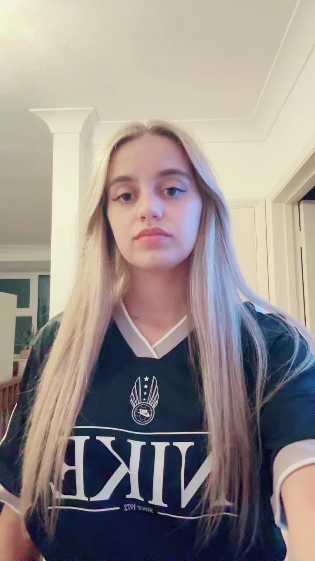 @KatieElla🩷