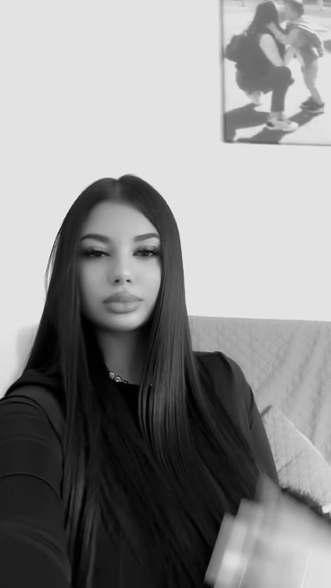 @𝕮𝖔𝖘𝖒𝖎𝖓𝖆 🖤