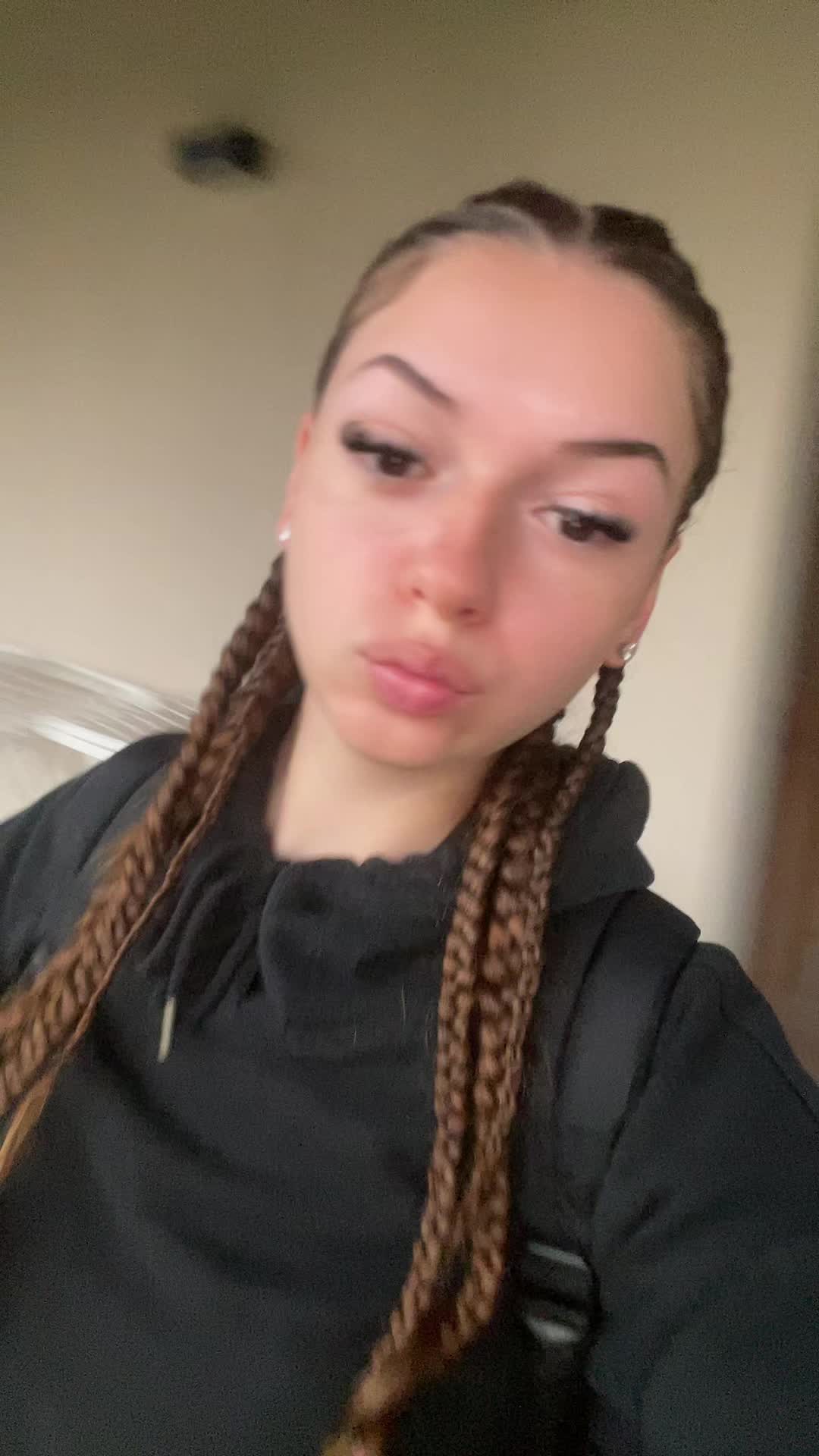 @𝒜𝓊𝓇𝒾𝓍