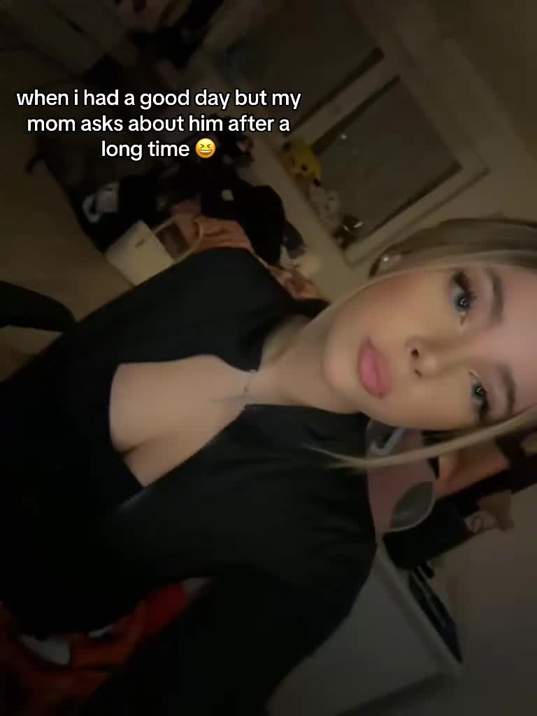 @🧛🏼♀️💋