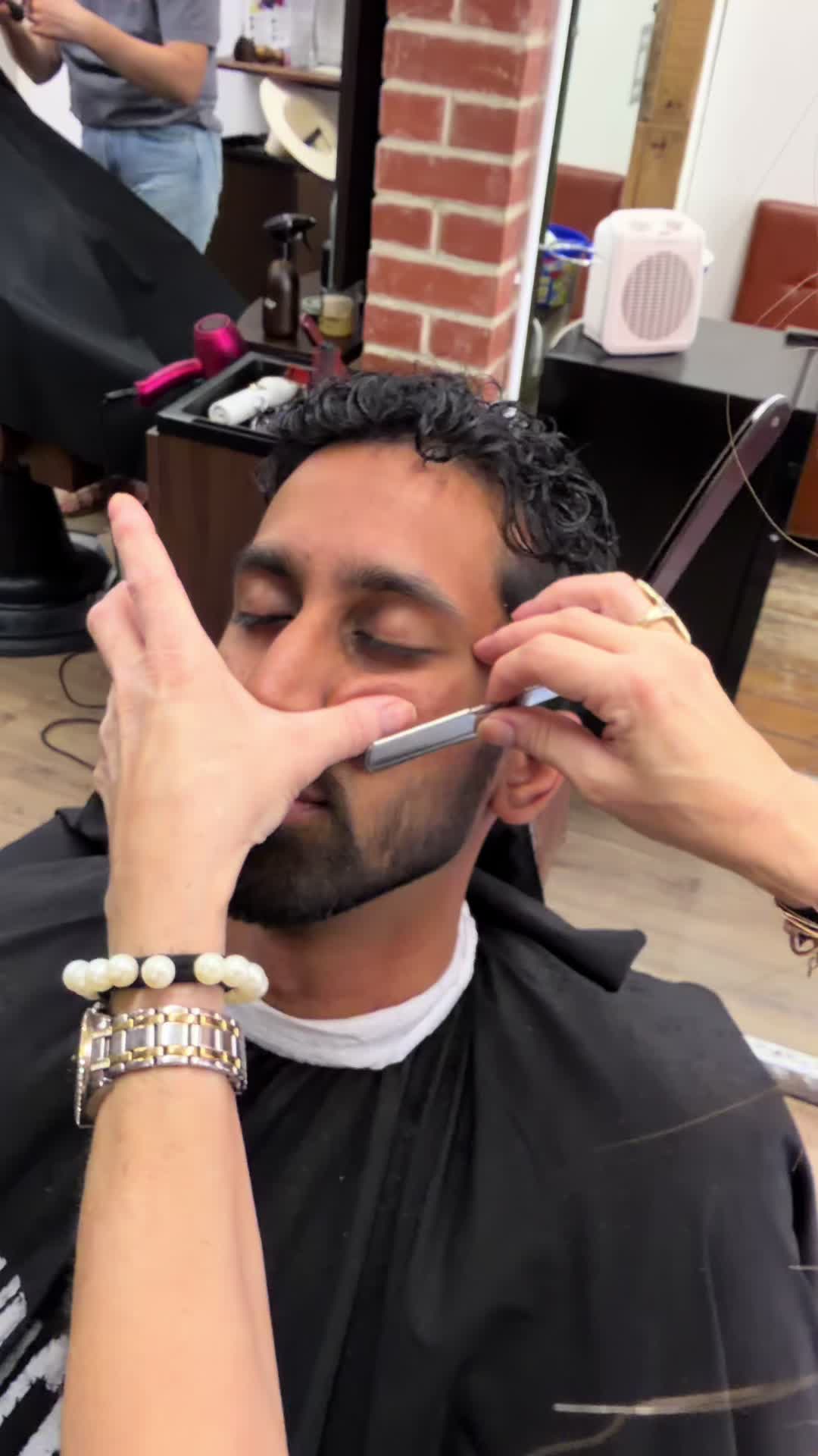 @MavericksBarberShop