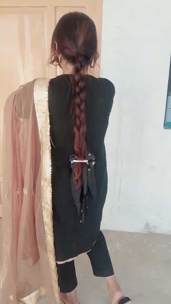 @Ayesha Khan