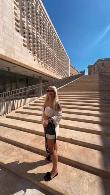 @Blondka