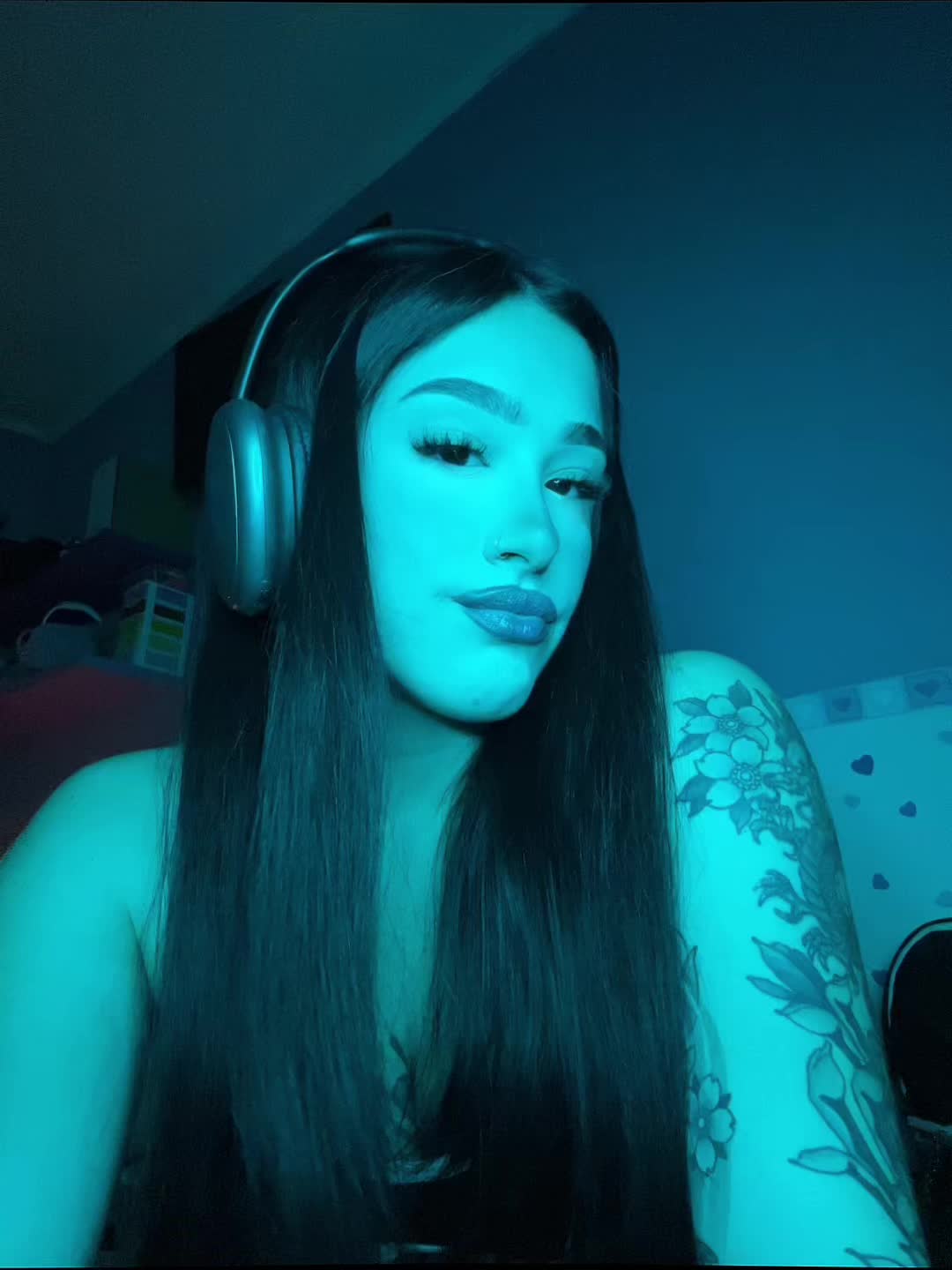 @Aboutmekc_
