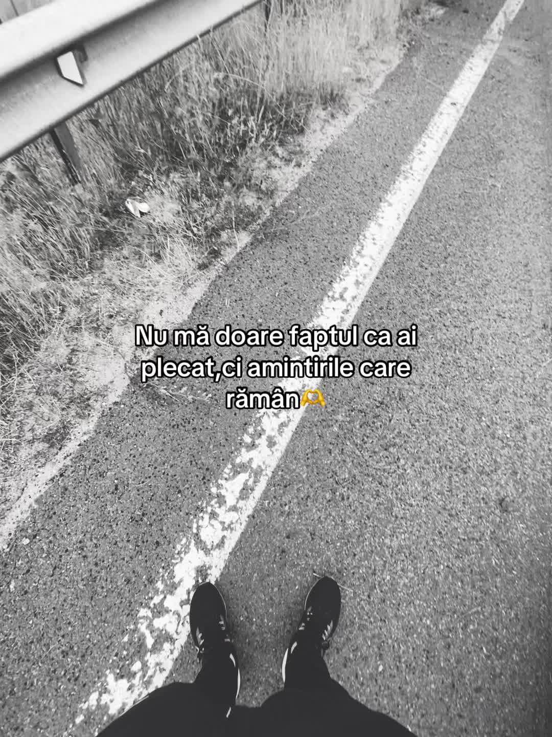 @🎧