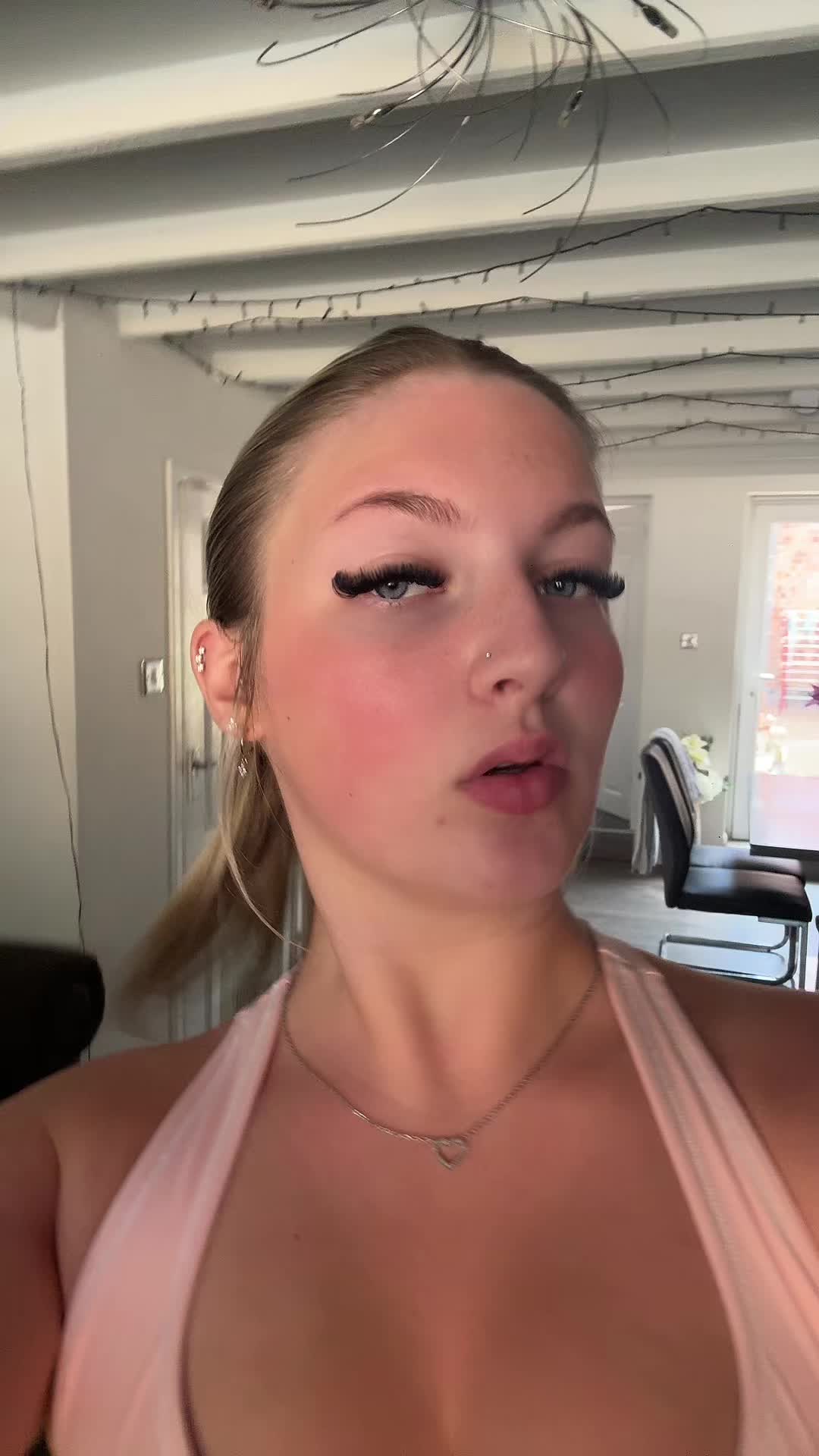 @ayla🤍