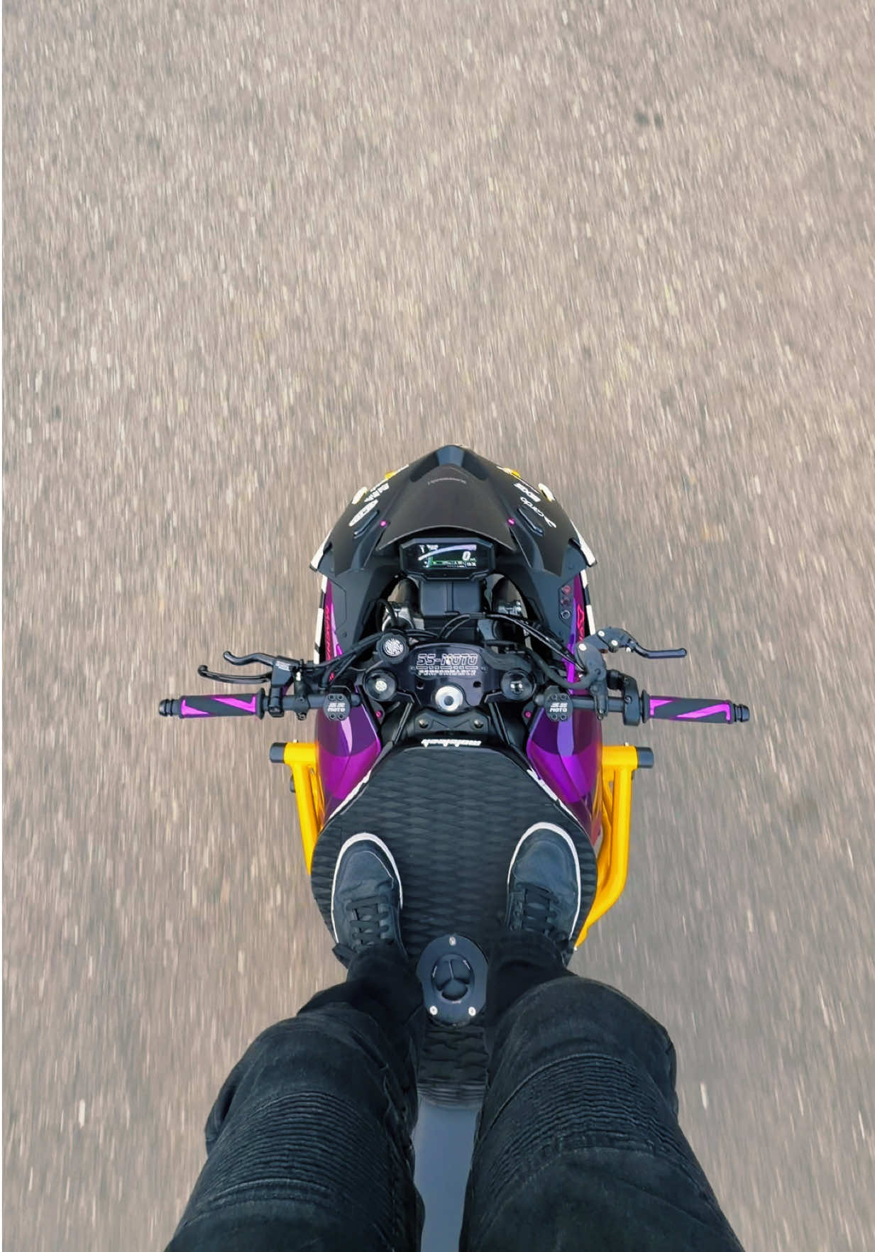@Michi_stuntrider
