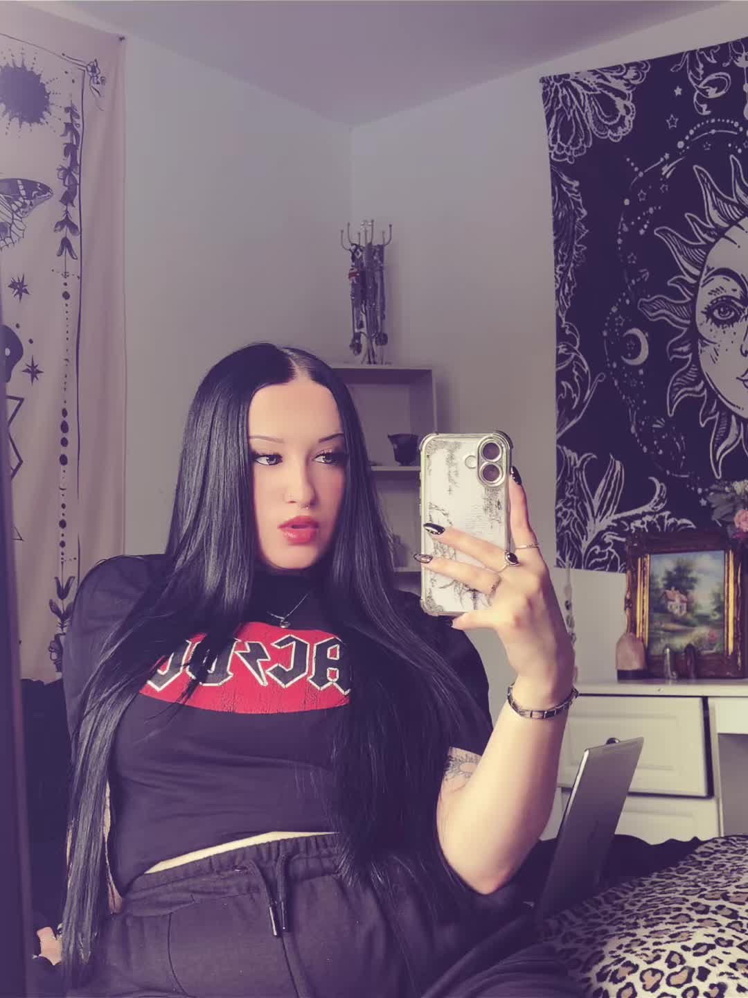 @tee.lou292