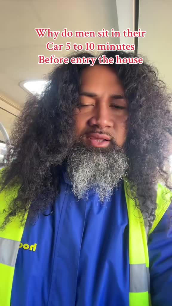 @Dancing Bus Driver 🇹🇴❤️💛🖤
