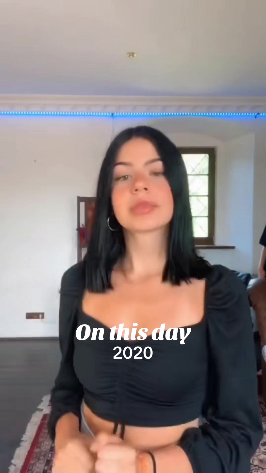@Dominique Alagia