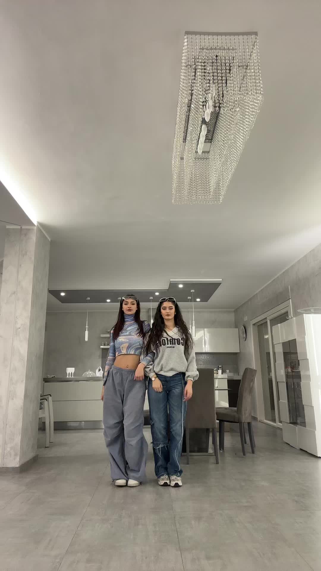 @Ziaenipoti