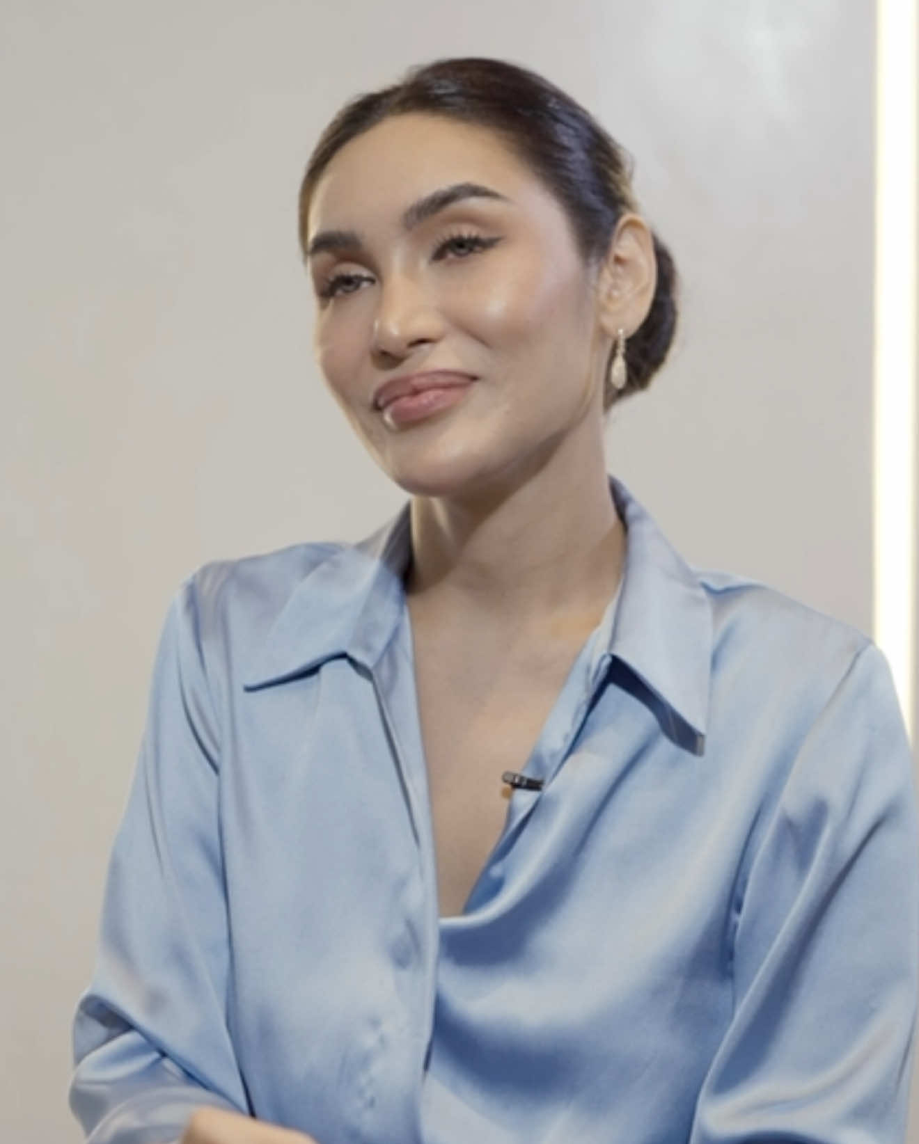 @universalwomanofficial