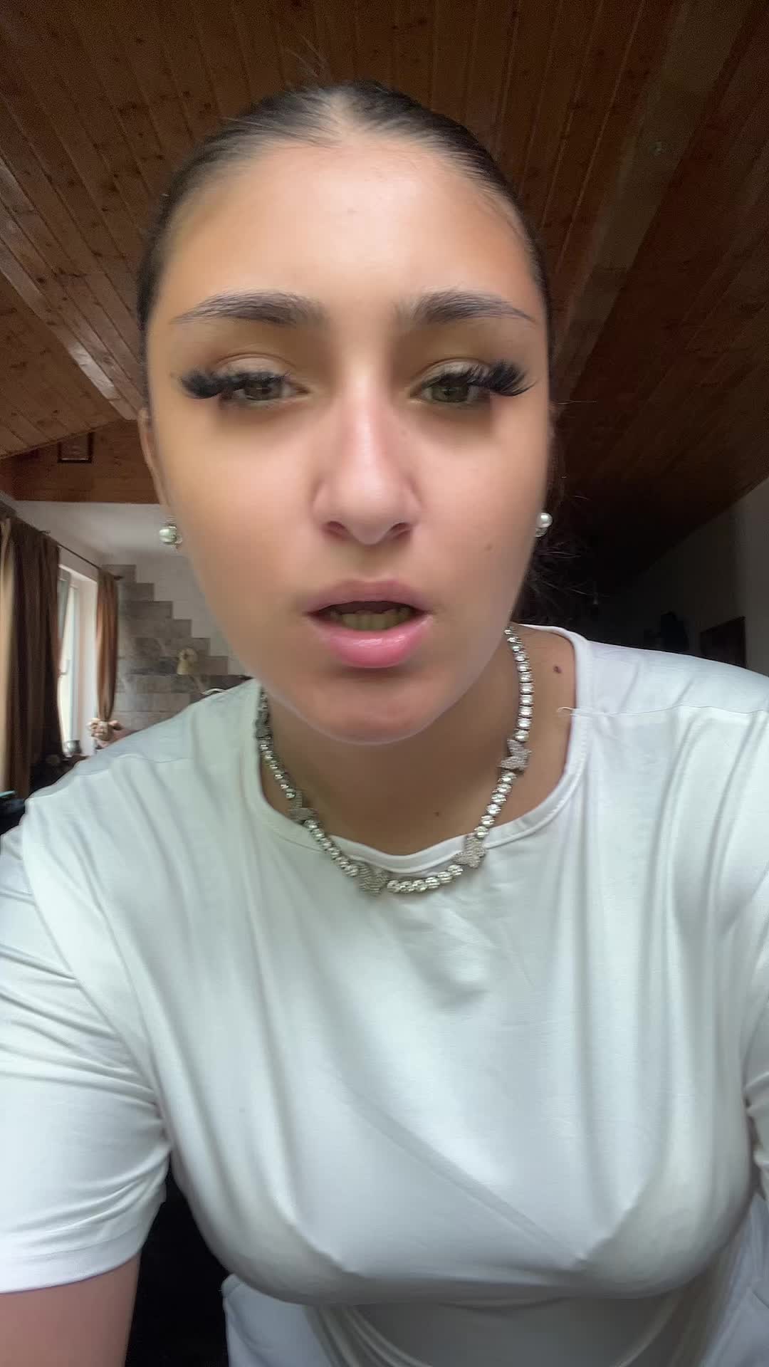 @Larissa Ioana
