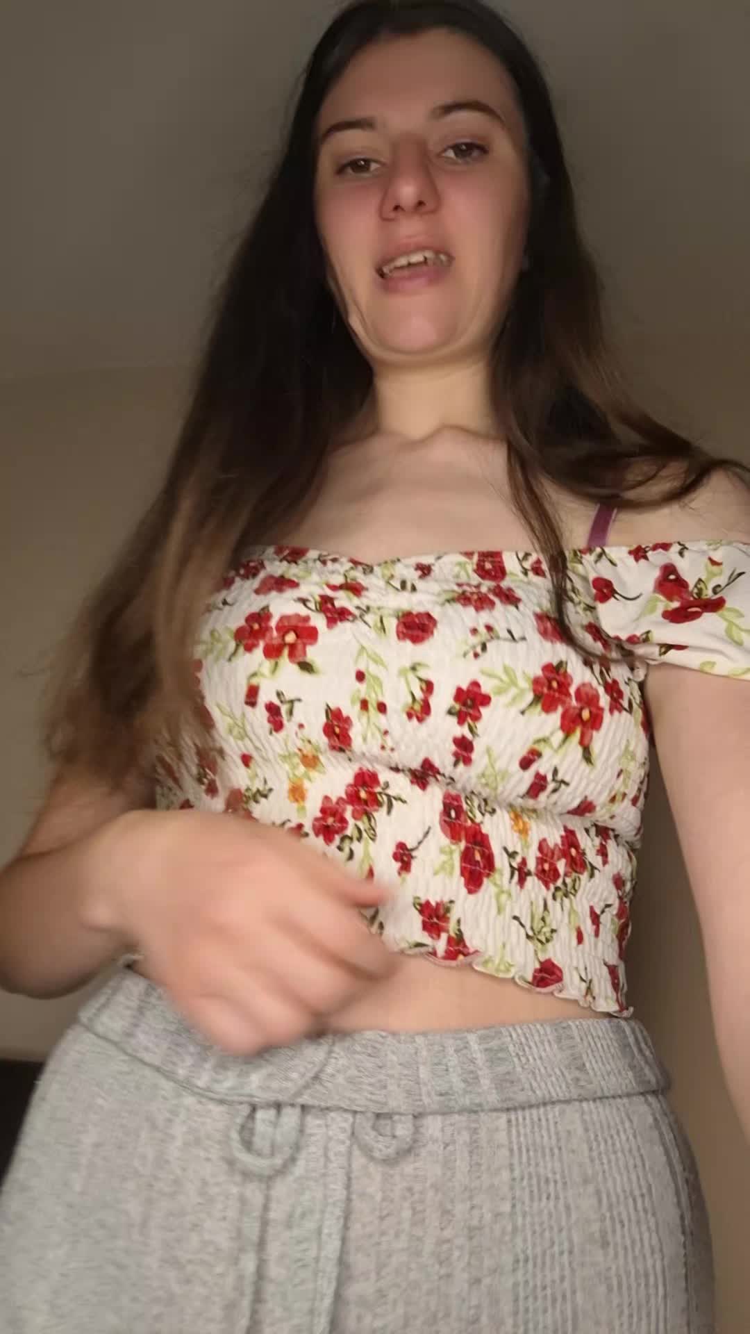 @Ellena.Ella