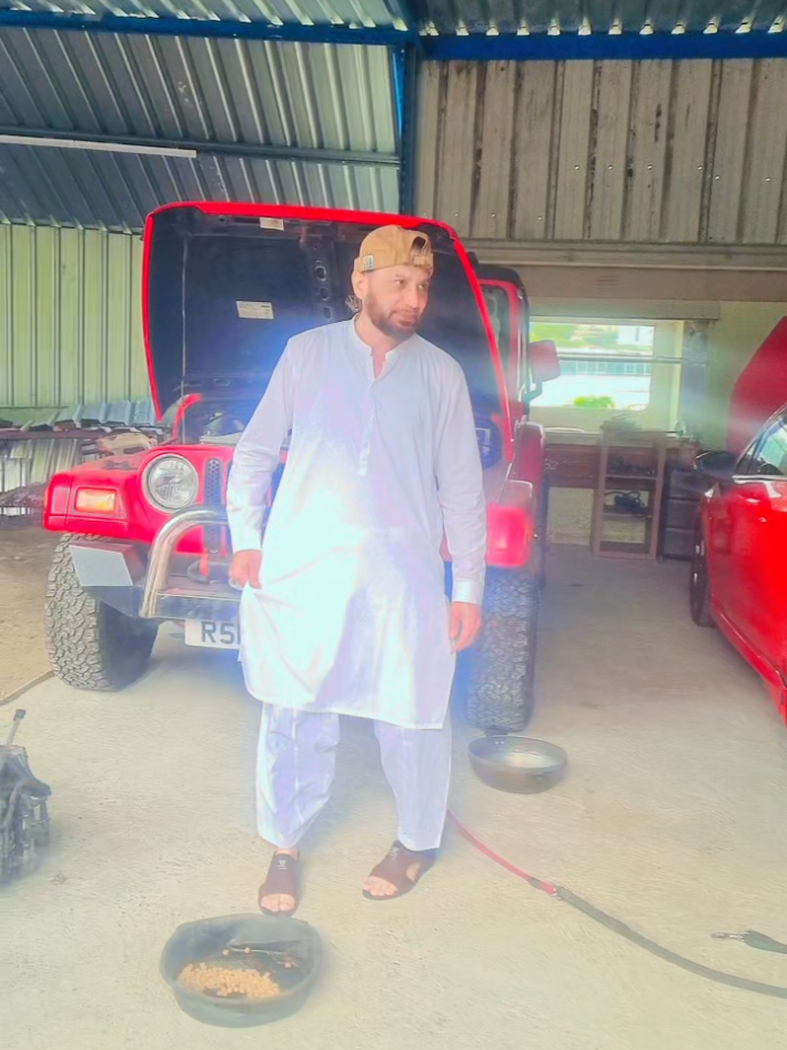 @🇬🇧shazgujar8#4🇵🇰