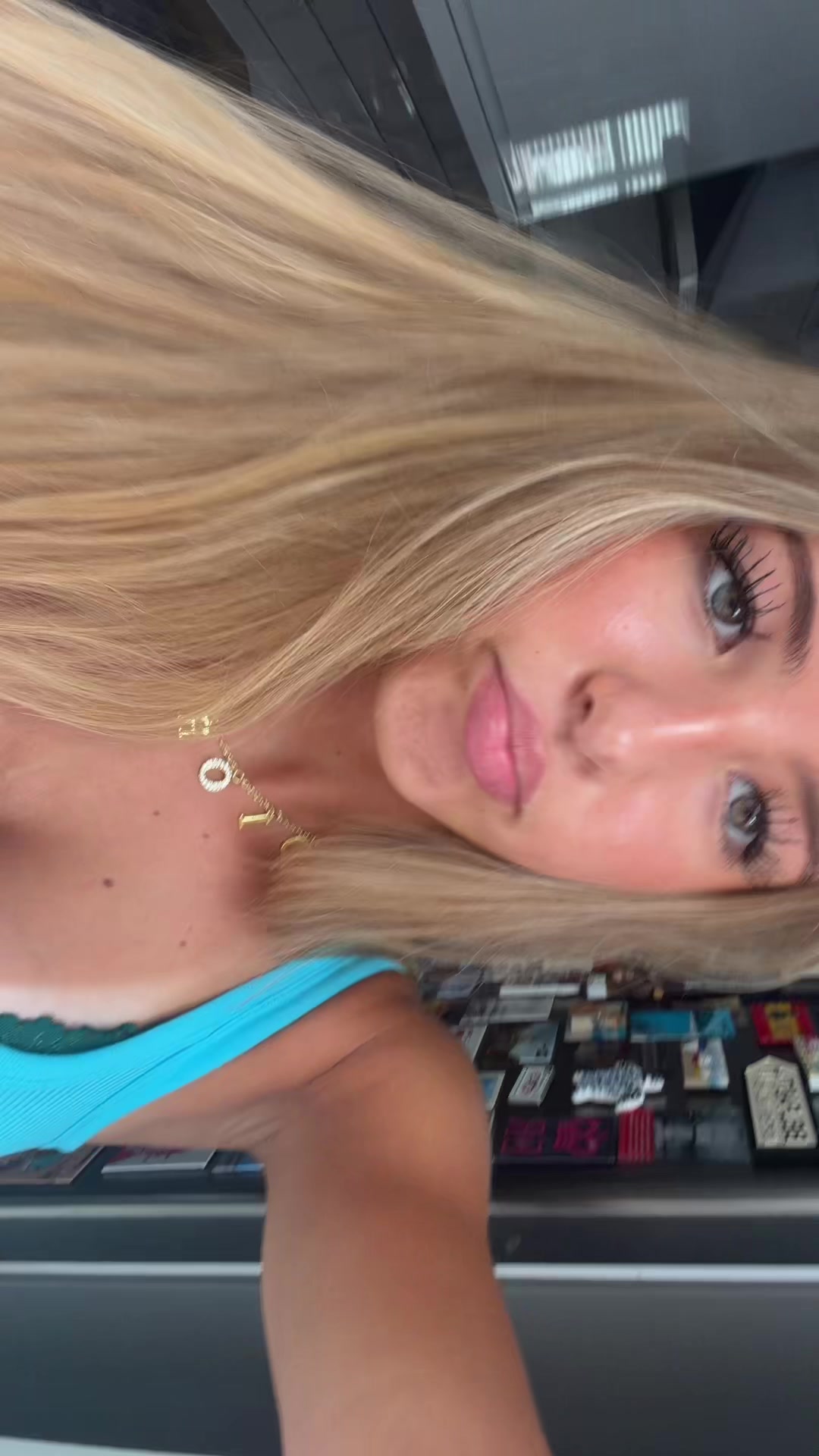 @christinalapox