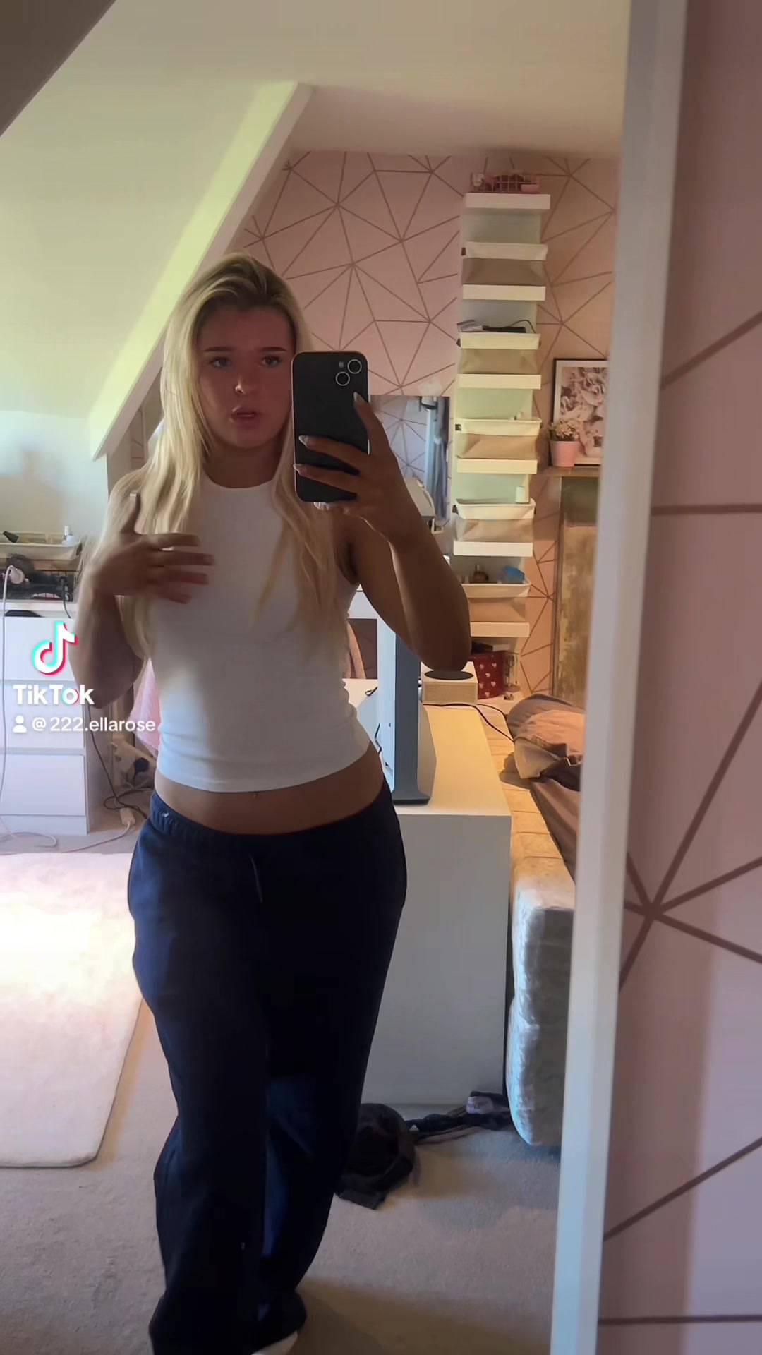 @😜