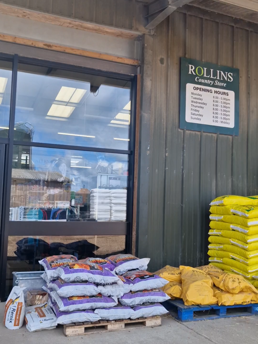 @Rollins Farm Supplies