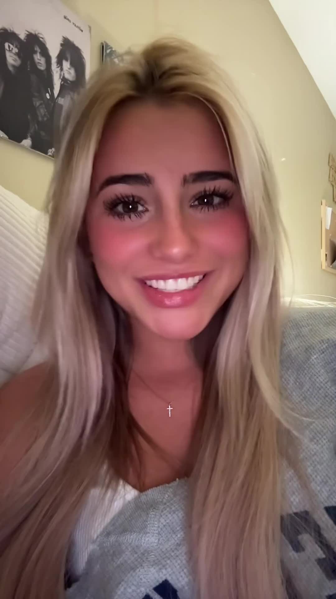 @Isabella
