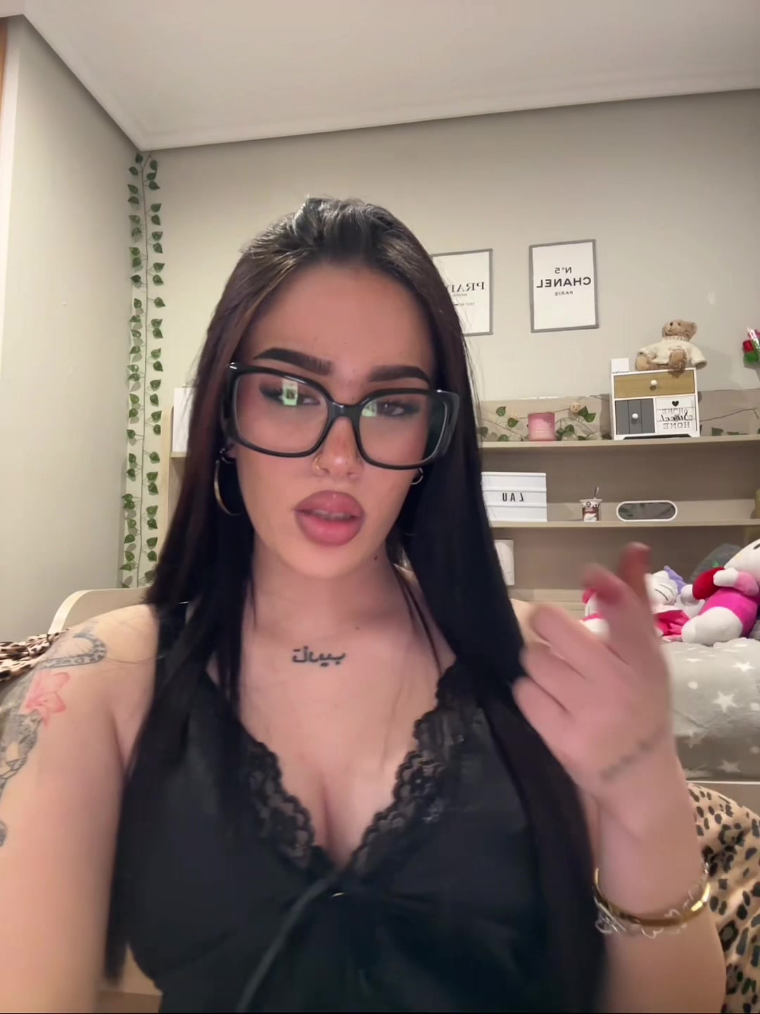 @Laura
