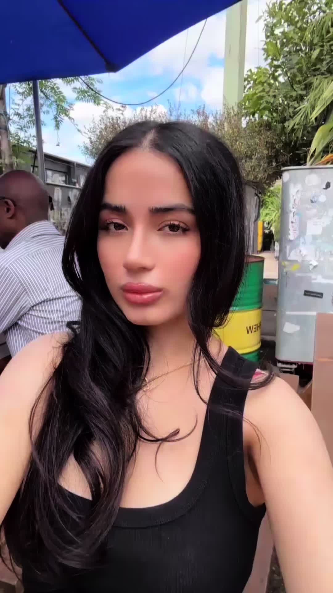 @Niki