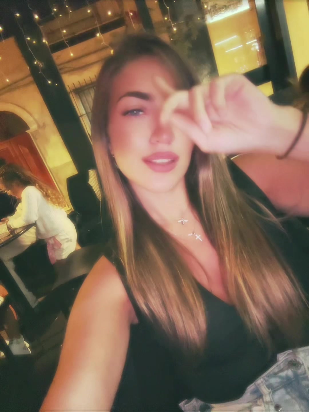 @alescaa