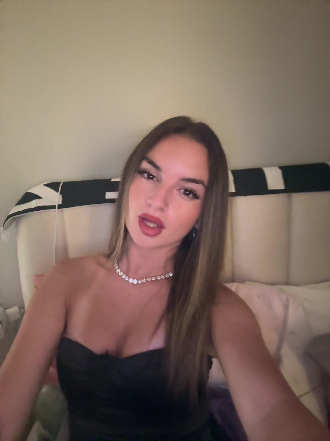 @👻