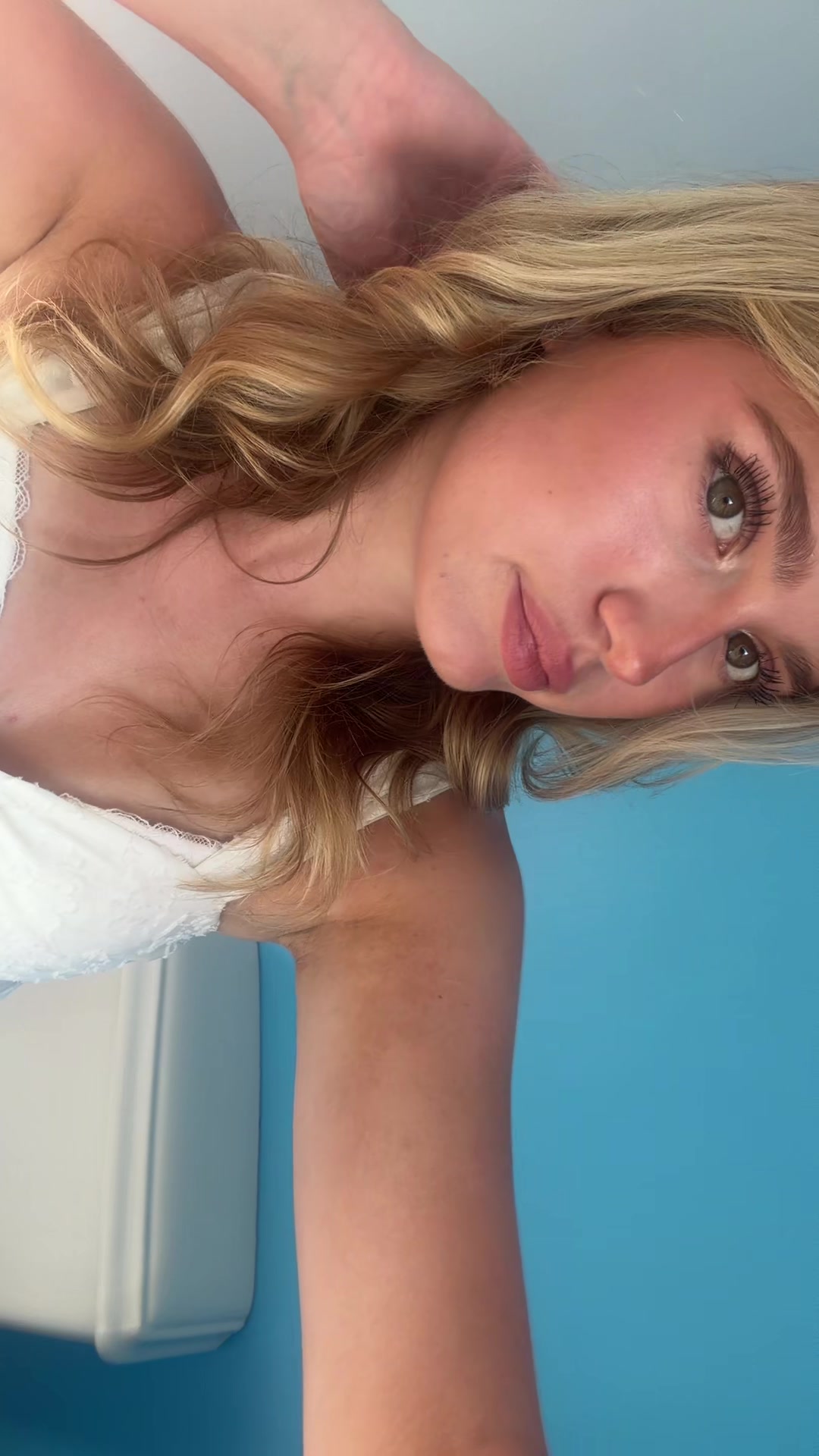 @amelieꨄ