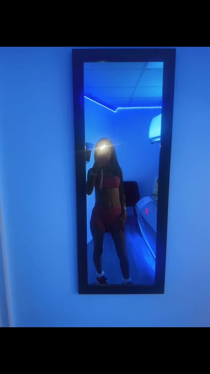 @𝑲𝑬𝑵𝑫𝑹𝑨 𝑪𝑶𝑼𝑹𝑻𝑵𝑬𝒀