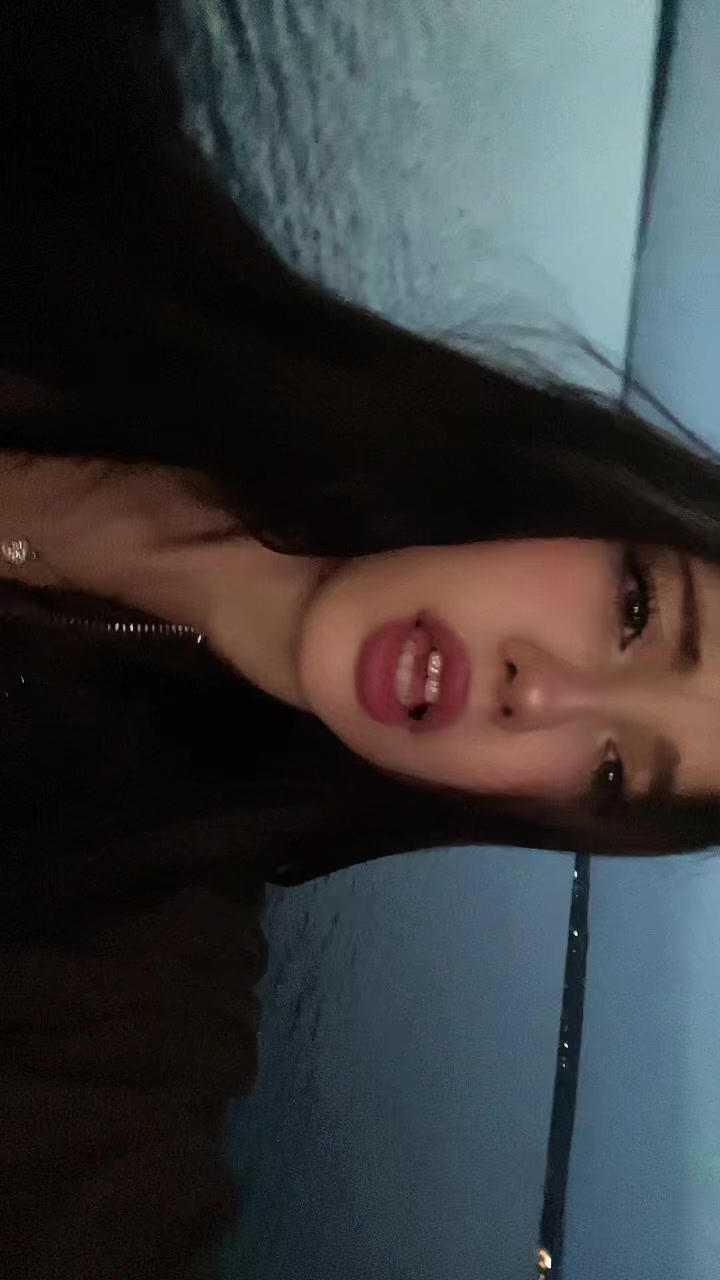 @Ariana
