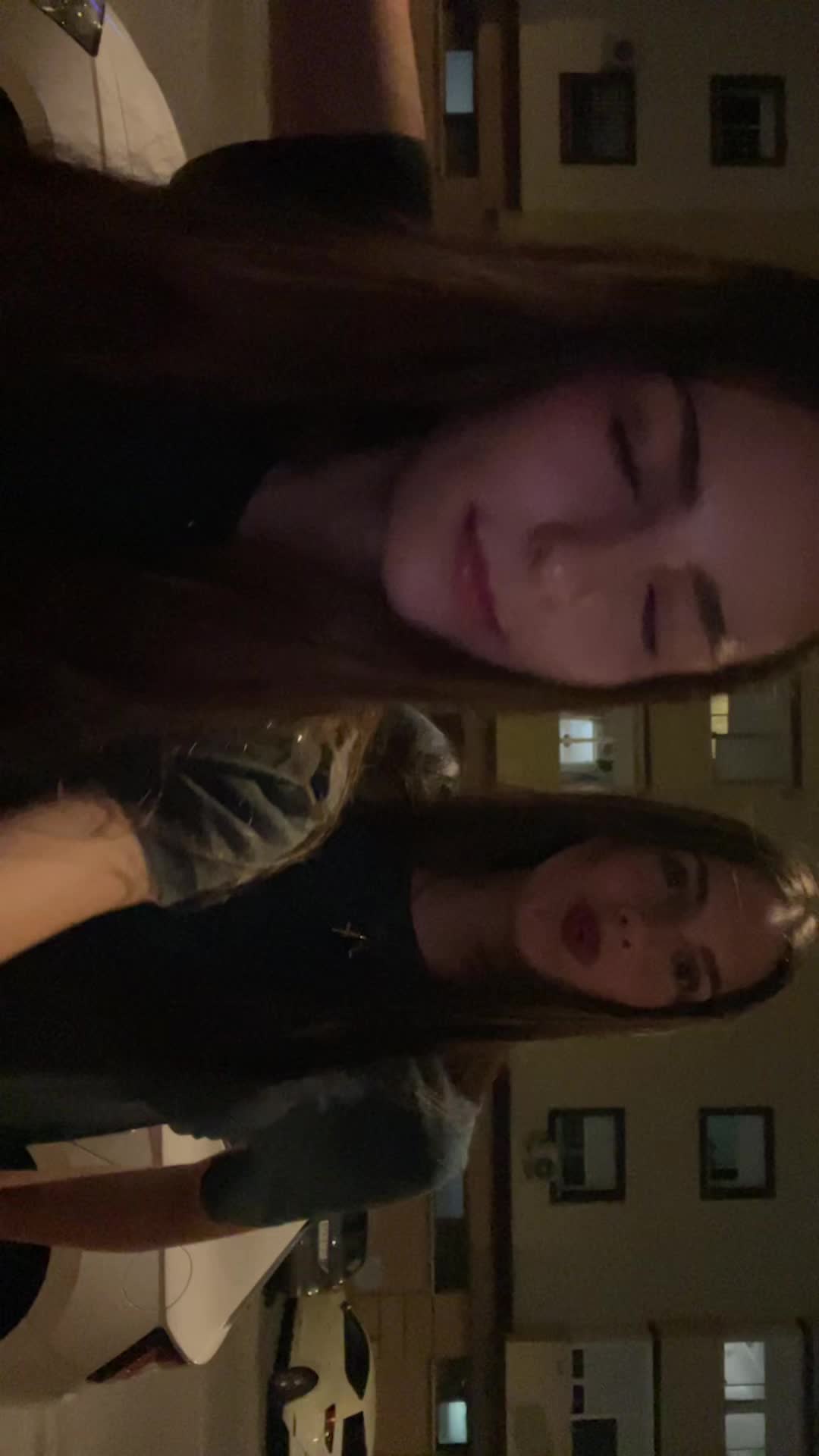@elena⁷