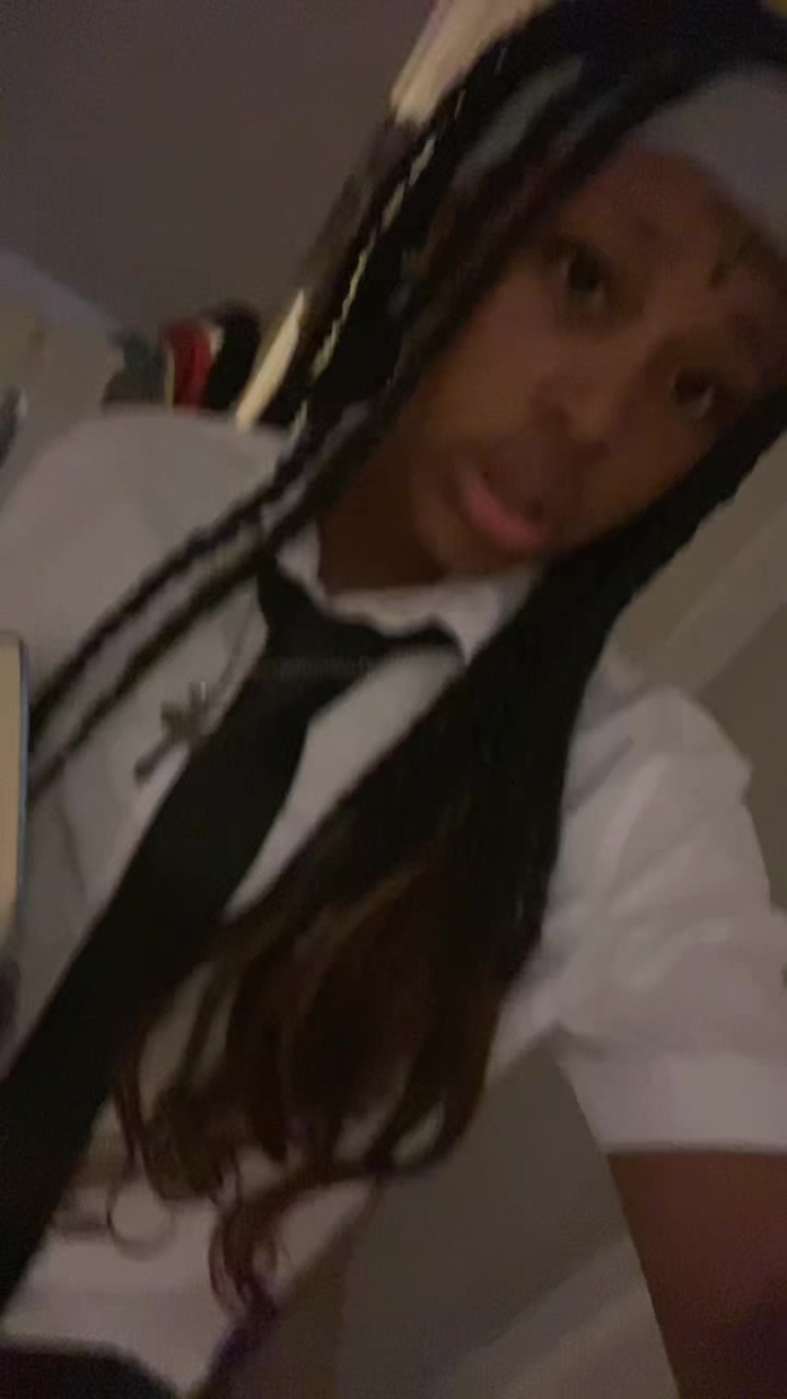 @😼