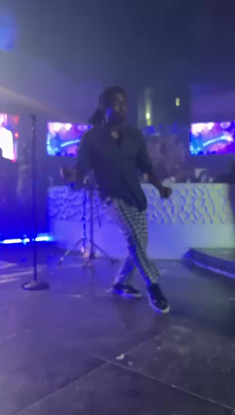@afrobatic_