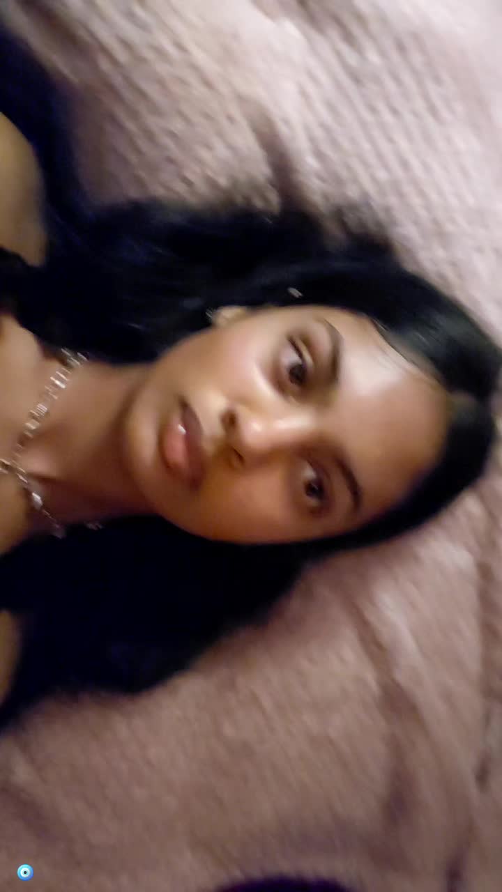 @official.nend0_buttchin